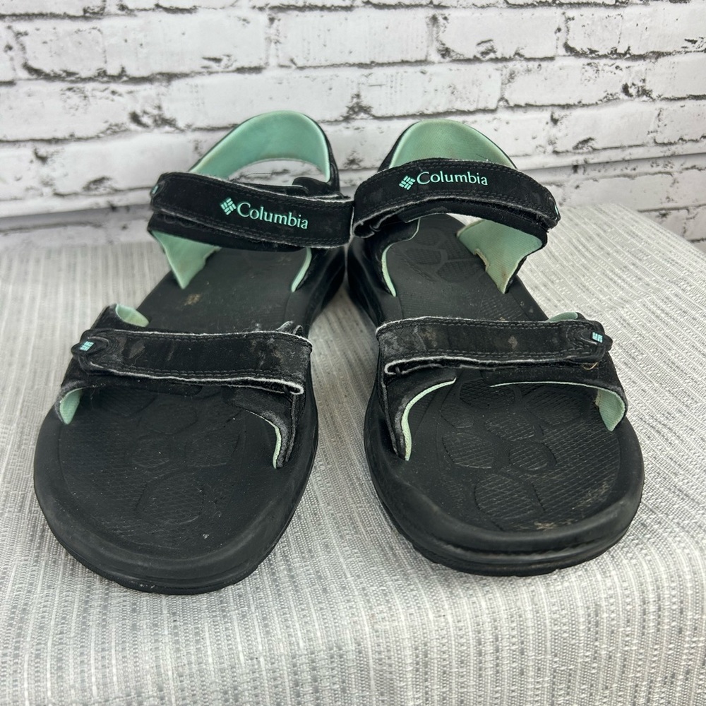 Columbia | Black and Mint Summer Sandals size 9